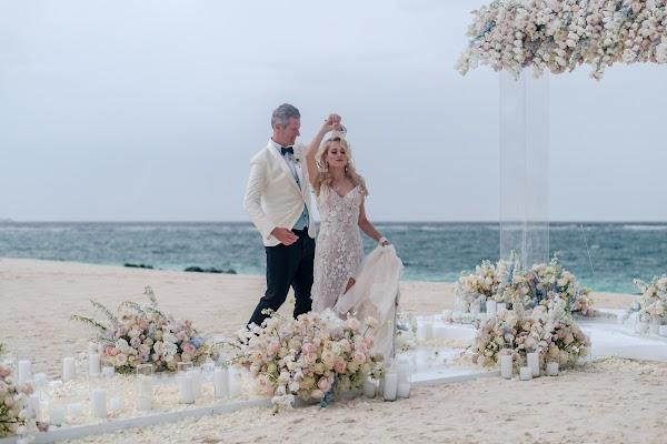 Sky, Water, Bride, People in nature