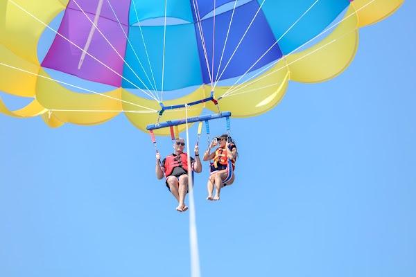 09 - Parasailing