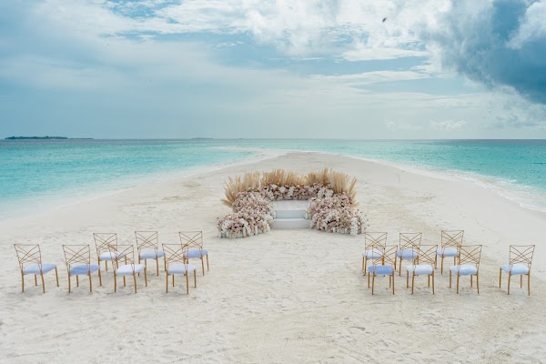 Cloud, Water, Sky, Furniture
