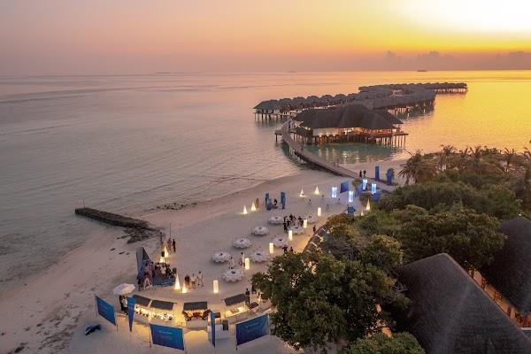12 - Gala Beach Dinner